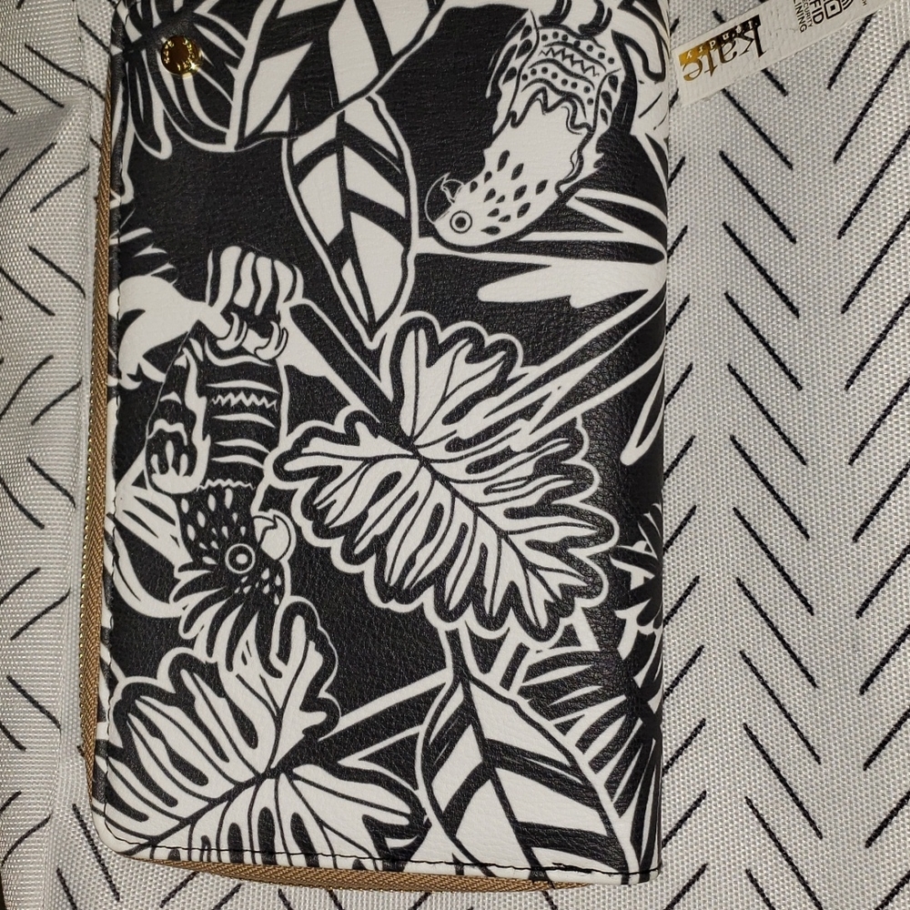 Kate landry travel wallet